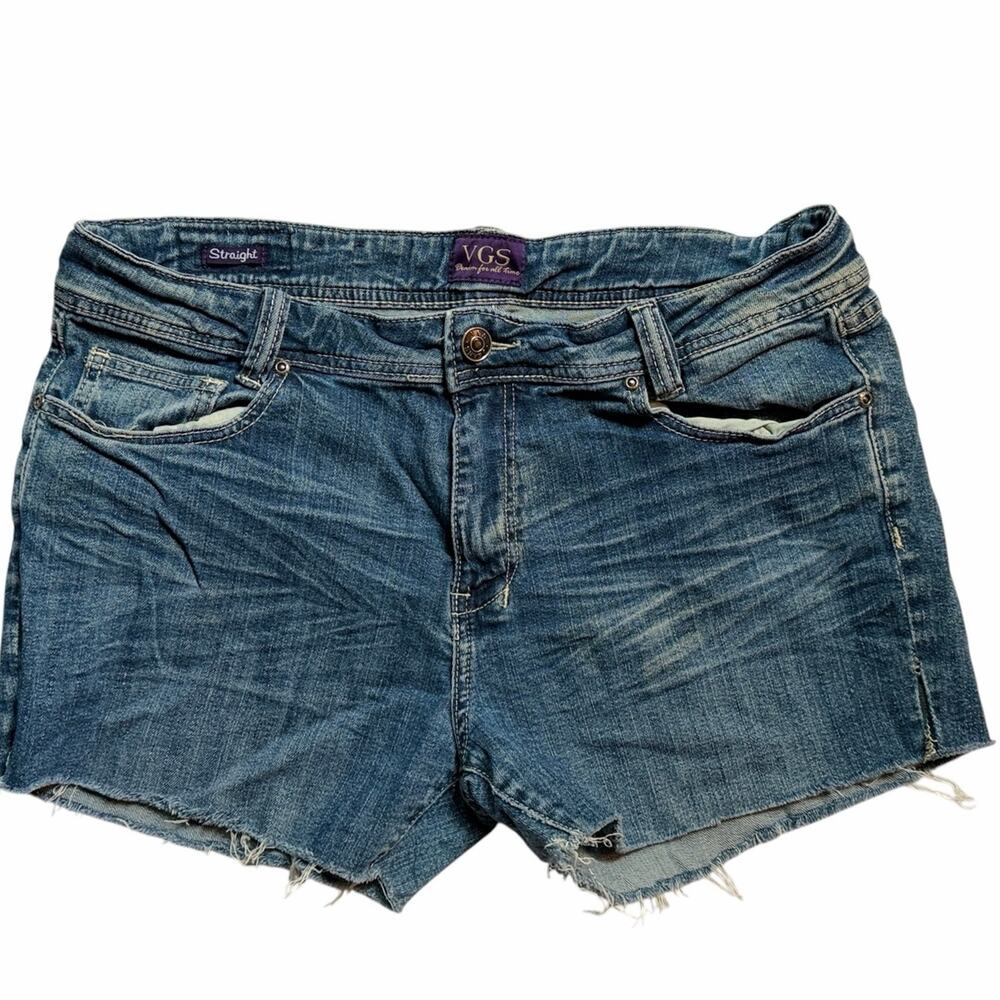 Women’s Size 14 VGS Denim Jean Shorts Flap Back Pockets